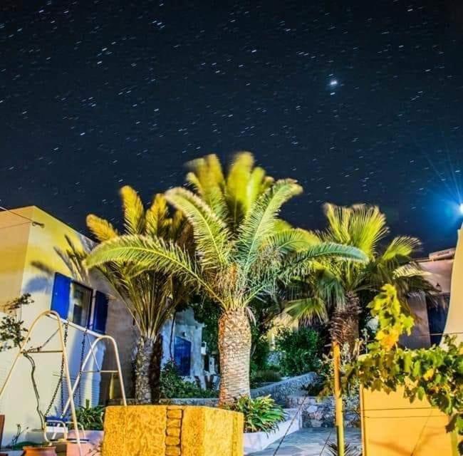 Anna'S Place Rooms Ираклия Екстериор снимка