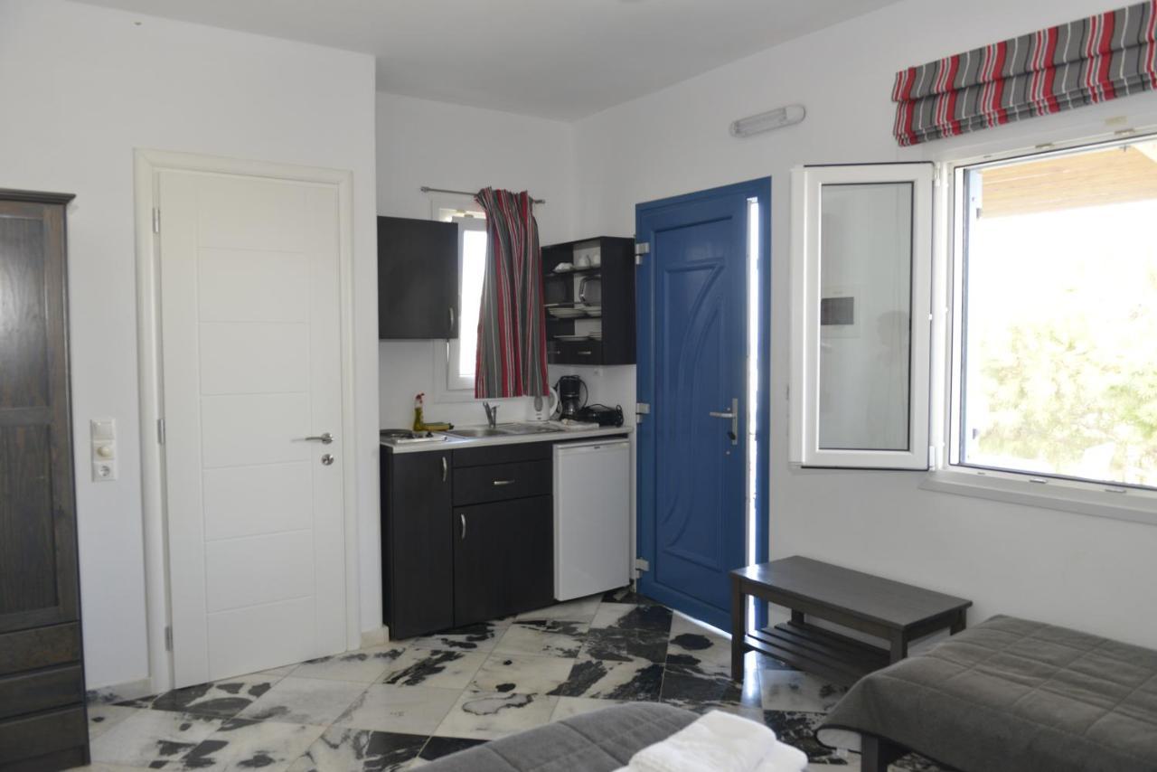 Anna'S Place Rooms Ираклия Екстериор снимка